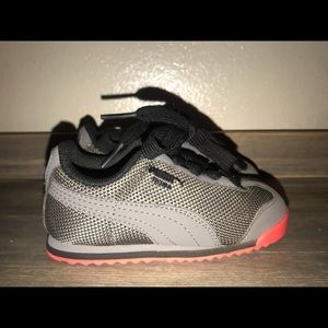Toddler size 6 Puma Roma gray and orange